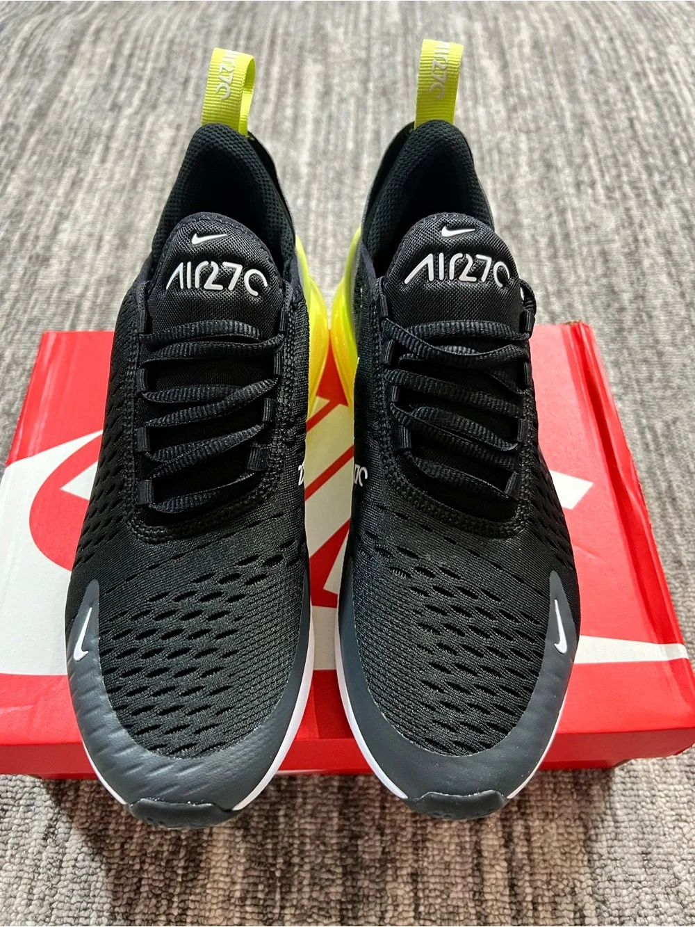 Nike Air Max 270 Light Lemon Twist Black Anthracite Size 8 Women’s / 6.5 Youth